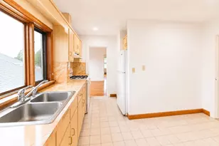 53 Sycamore St, Everett, MA 02149 - Photo 2