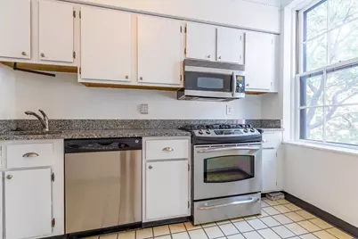17 Bowdoin St #3C, Boston, MA 02114 - Photo 8