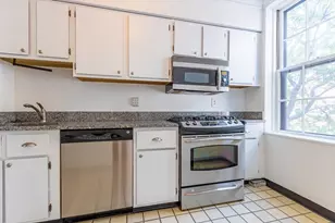 17 Bowdoin St, Boston, MA 02114 - Photo 8