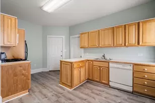 100 4th Av 100 4th Ave, Lowell, MA 01854 - Photo 8