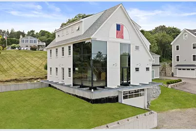 4 Holly Rd, Marshfield, MA 02050 - Photo 2