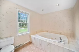 41 Farrington Ln, Marlborough, MA 01752 - Photo 24