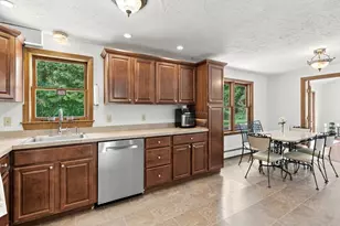 25 Mockingbird Ln, Maynard, MA 01754 - Photo 8