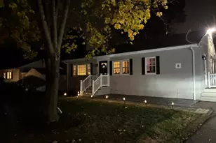8 Fairbrook Rd, Framingham, MA 01701 - Photo 2