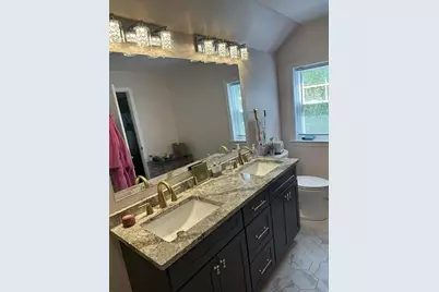 551 Tremont St, Taunton, MA 02780 - Photo 12