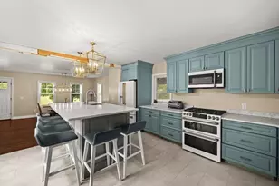 551 Tremont St, Taunton, MA 02780 - Photo 10