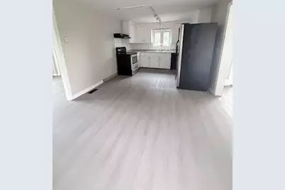 106 Chestnut St #106, West Springfield, MA 01089 - Photo 6