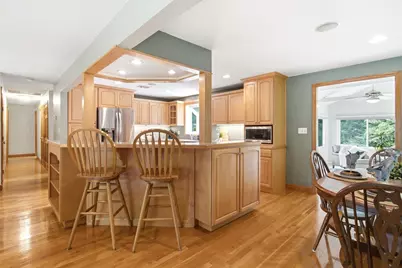 18 Stone Dr, Northborough, MA 01532 - Photo 6