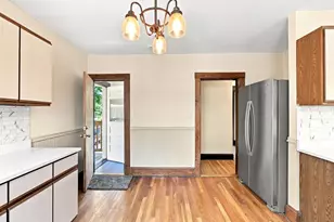 23-25 Suncrest Rd, Boston, MA 02136 - Photo 4