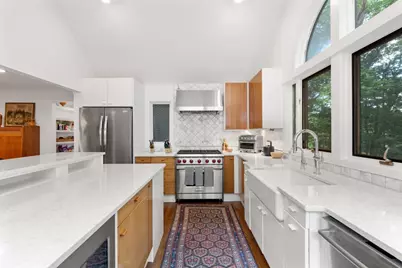 34 Hilltop Rd, Weston, MA 02493 - Photo 10
