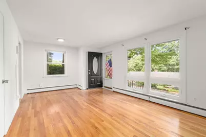 25 Pinedale St, Southbridge, MA 01550 - Photo 4