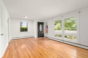 25 Pinedale St, Southbridge, MA 01550 - Photo 4