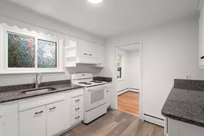 25 Pinedale St, Southbridge, MA 01550 - Photo 8