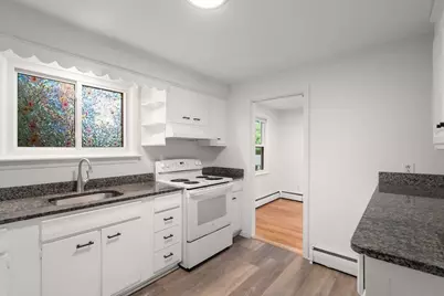 25 Pinedale St, Southbridge, MA 01550 - Photo 8