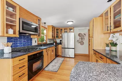 215 Middle Rd, Boxborough, MA 01719 - Photo 4