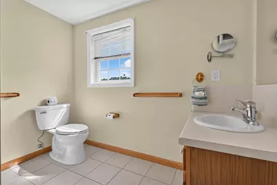 199 Heathrow, Manchester, NH 03104 - Photo 30