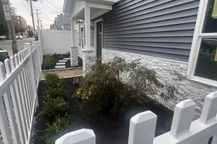 562 Gorham St, Lowell, MA 01852 - Photo 36