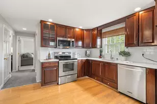 102 Cherry St, Framingham, MA 01701 - Photo 8