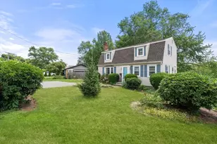 102 Cherry St, Framingham, MA 01701 - Photo 2