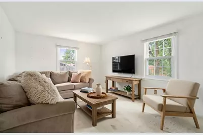 102 Cherry St, Framingham, MA 01701 - Photo 4