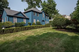 23 Summerfield Rd, Amherst, MA 01002 - Photo 2
