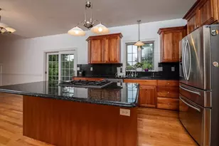 23 Summerfield Rd, Amherst, MA 01002 - Photo 6
