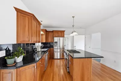 23 Summerfield Rd, Amherst, MA 01002 - Photo 6