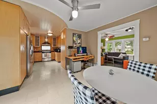 25 Maple Ave, Newton, MA 02458 - Photo 18
