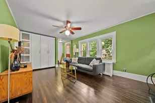 25 Maple Ave, Newton, MA 02458 - Photo 8