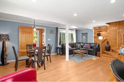 25 Ledge Street, Melrose, MA 02176 - Photo 2
