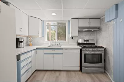 25 Ledge Street, Melrose, MA 02176 - Photo 12