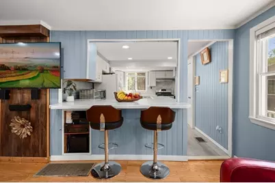 25 Ledge Street, Melrose, MA 02176 - Photo 8