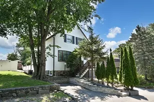 25 Ledge St, Melrose, MA 02176 - Photo 32