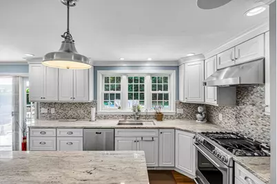 115 Williamsburg Dr, Longmeadow, MA 01106 - Photo 8