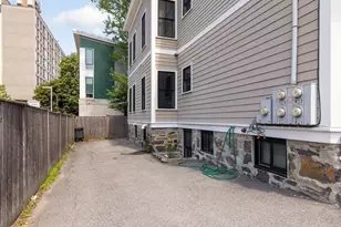 9 Sheridan, Cambridge, MA 02140 - Photo 20