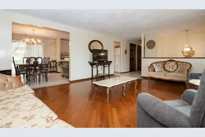 8 Patrick Circle, Stoneham, MA 02180 - Photo 8