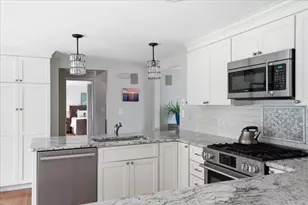 19 Lincoln Ave, Scituate, MA 02066 - Photo 12