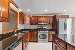 11 Stonewood Ln, Braintree, MA 02184 - Photo 10