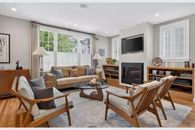 16 York Ter, Brookline, MA 02446 - Photo 6