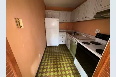 72 Barrett Street #315, Northampton, MA 01060 - Photo 4