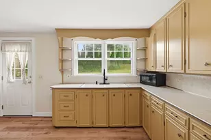 375 Fredette St, Athol, MA 01331 - Photo 6