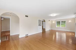 375 Fredette St, Athol, MA 01331 - Photo 10