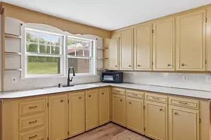 375 Fredette St, Athol, MA 01331 - Photo 4