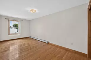 31 Oregon St, Fall River, MA 02720 - Photo 14