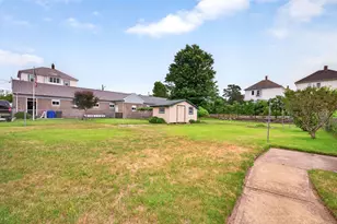 31 Oregon St, Fall River, MA 02720 - Photo 24
