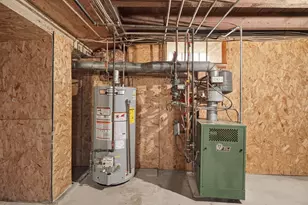 31 Oregon St, Fall River, MA 02720 - Photo 22