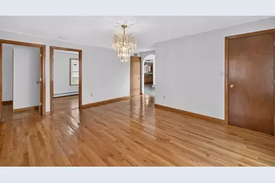 31 Oregon St, Fall River, MA 02720 - Photo 6