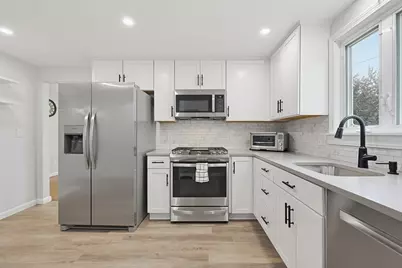 54 Crescent Ave., North Attleboro, MA 02760 - Photo 8