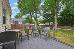54 Crescent Ave, North Attleboro, MA 02760 - Photo 20