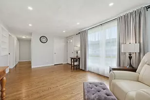 54 Crescent Ave, North Attleboro, MA 02760 - Photo 4